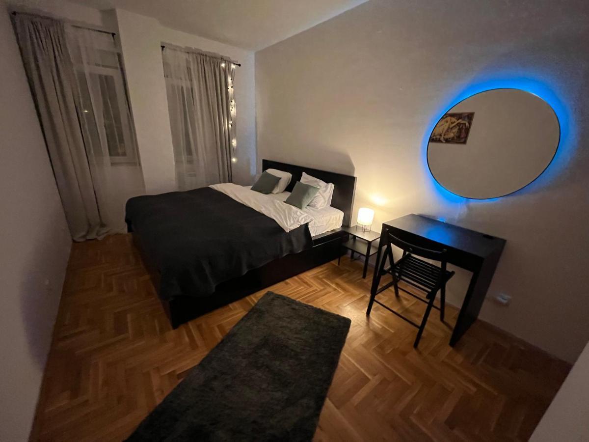 Apartment Ana - City Center Belgrád Kültér fotó