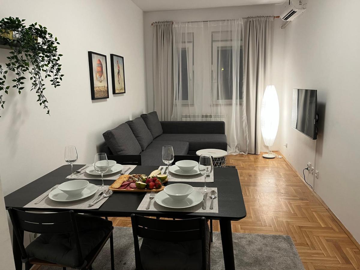 Apartment Ana - City Center Belgrád Kültér fotó